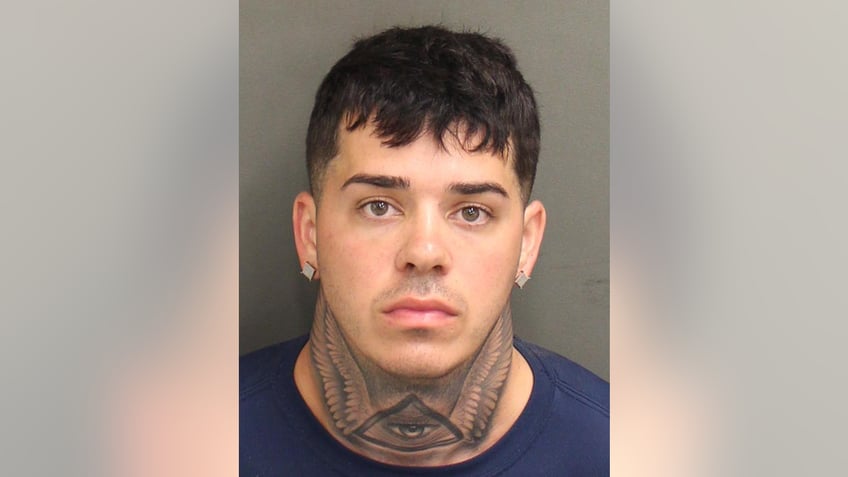 florida man accused of stealing more than 1300 gallons of wawa gas