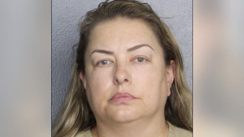 florida mom arrested for allegedly abusing 6 year old son over unbuckled car seat