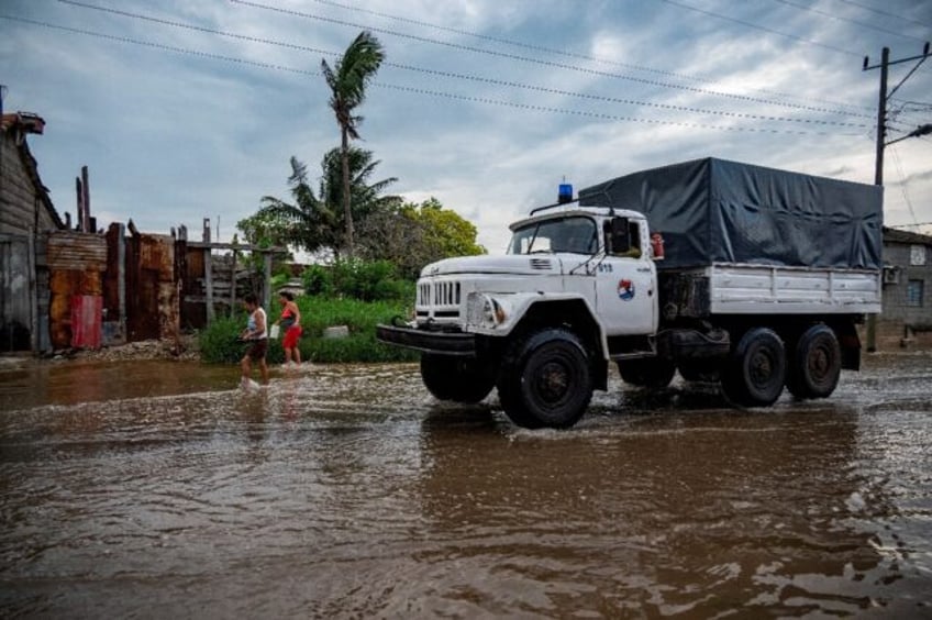 florida orders evacuations ahead of extremely dangerous idalia