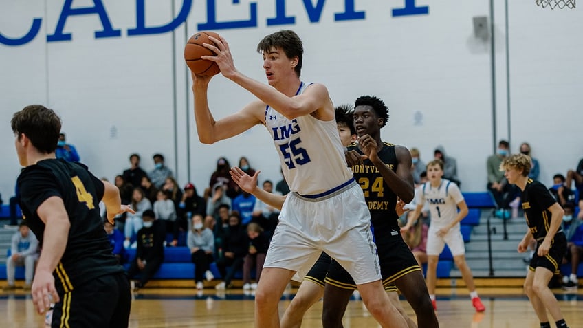 Olivier Rioux would become the tallest college basketball player of all time once he begins his collegiate career.