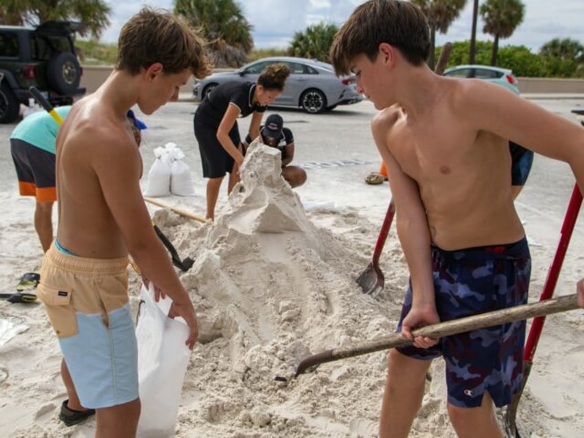 florida residents told to be prepared as storm idalia builds to hurricane strength ahead of landfall