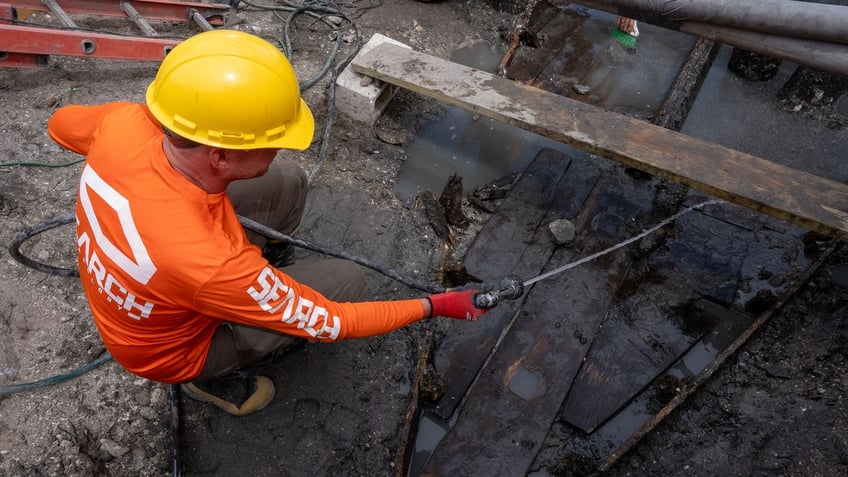 florida road crew unearths unusual find from 1800s in highway