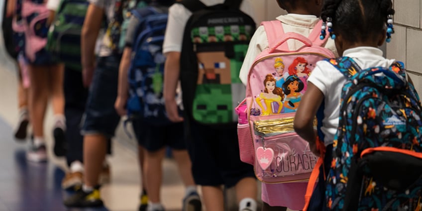 florida school isolates black students at assembly reportedly offered gift cards to improve scores