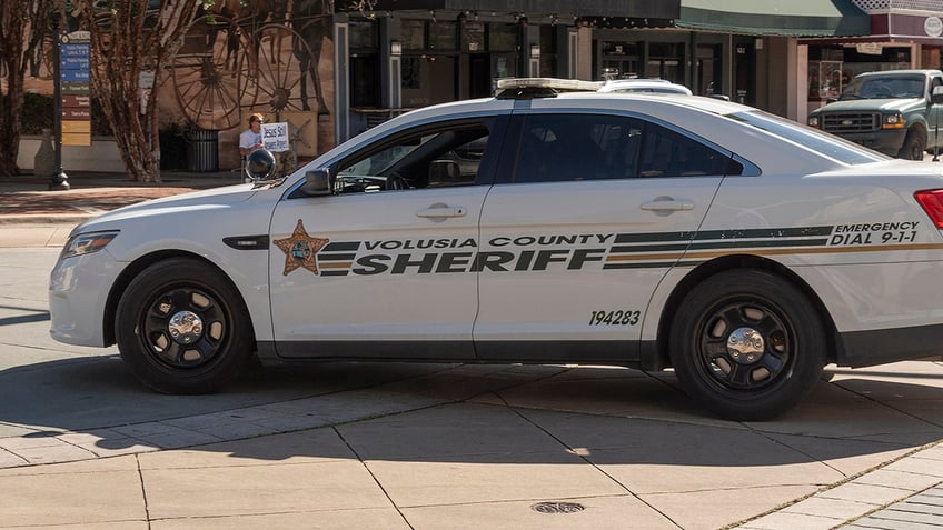 Volusia county Sheriffs car