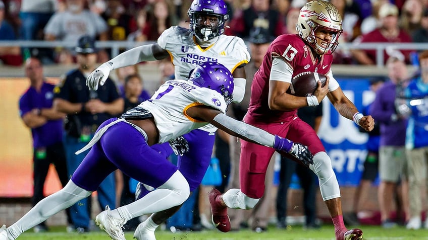 florida state loses jordan travis for rest of season after brutal leg injury