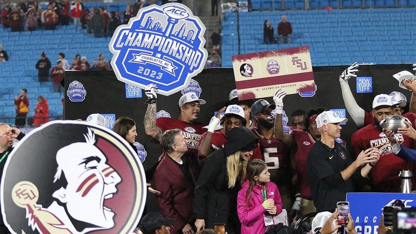 Florida State celebrates the ACC title