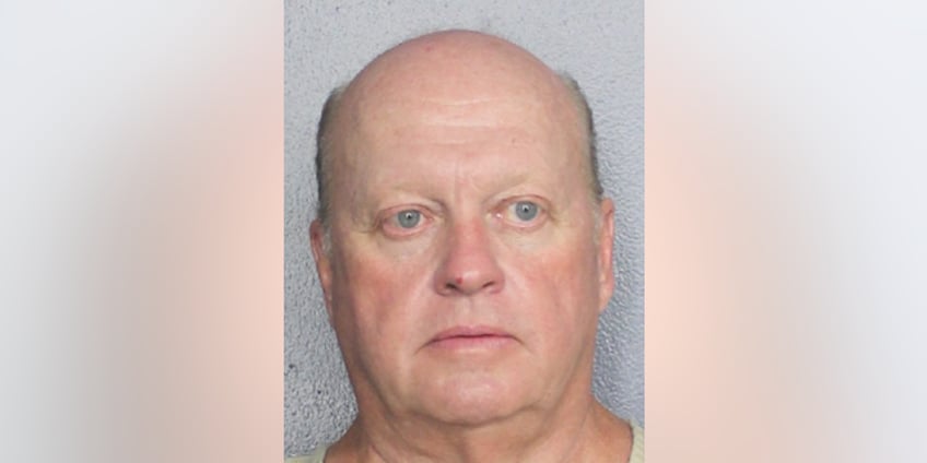 florida volunteer santa downloaded hundreds of child porn files police say