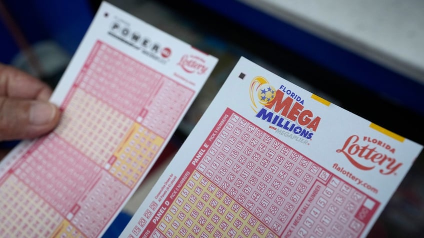 food stamps arent for lottery jackpot winners