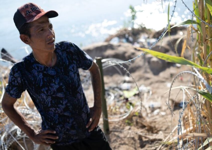 foragers and popsicle sellers a micro economy among us migrants