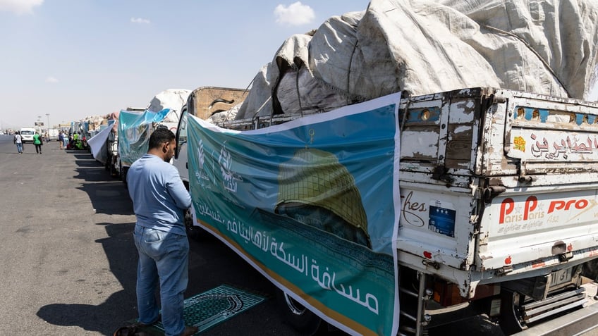 foreign officials raise alarm over lack of humanitarian aid in gaza as israel prepares for ground operation