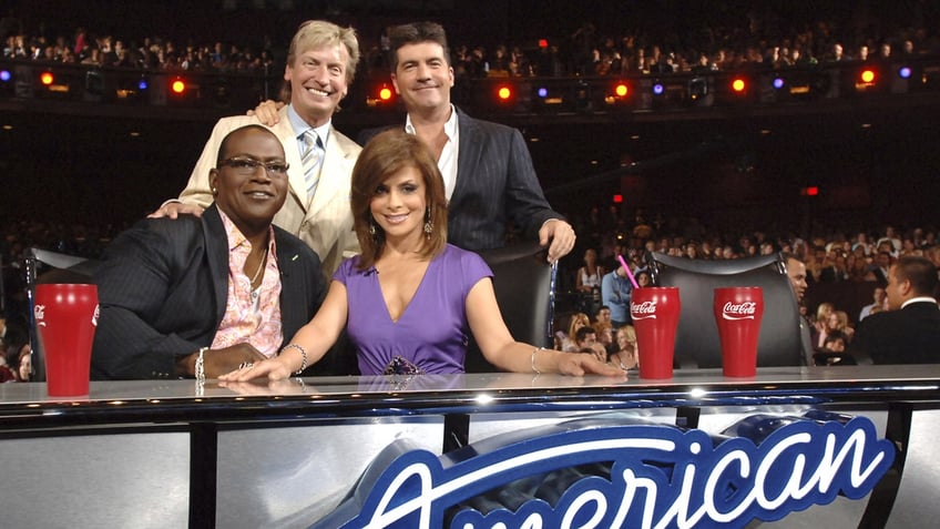 Nigel Lythgoe and Paula Abdul on the American Idol set