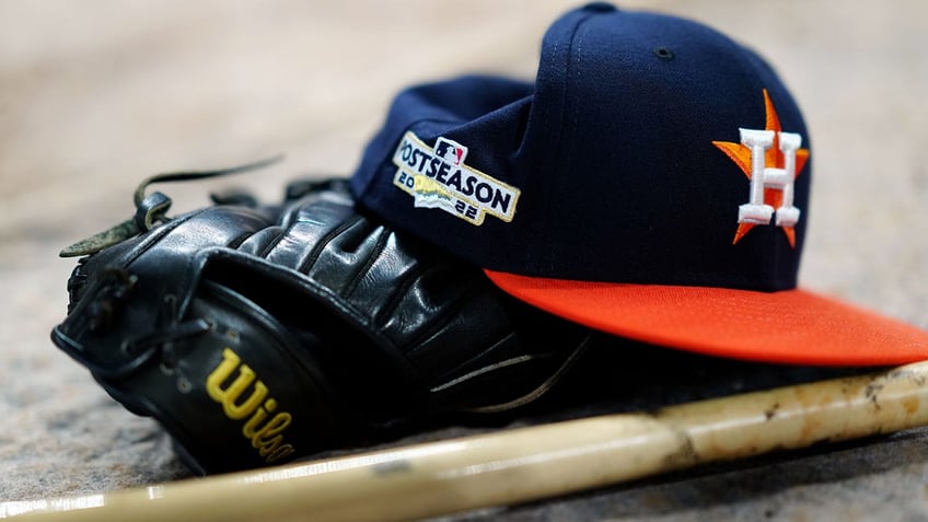 Astros hat