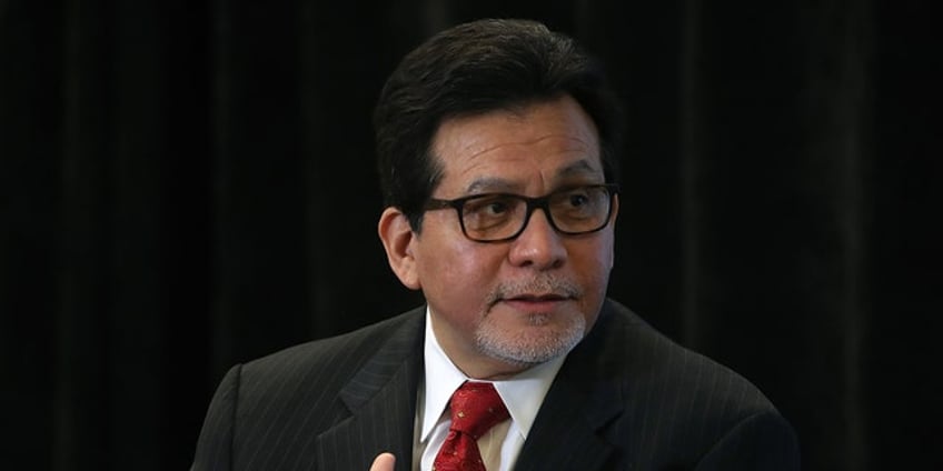 former attorney general alberto gonzales says trump should serve time if found guilty in jan 6 case