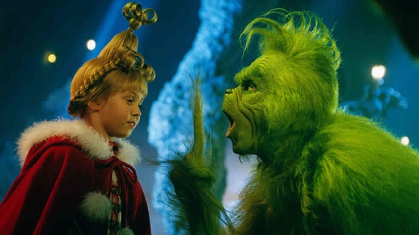 former child star taylor momsen was mocked relentlessly for iconic cindy lou who role in the grinch