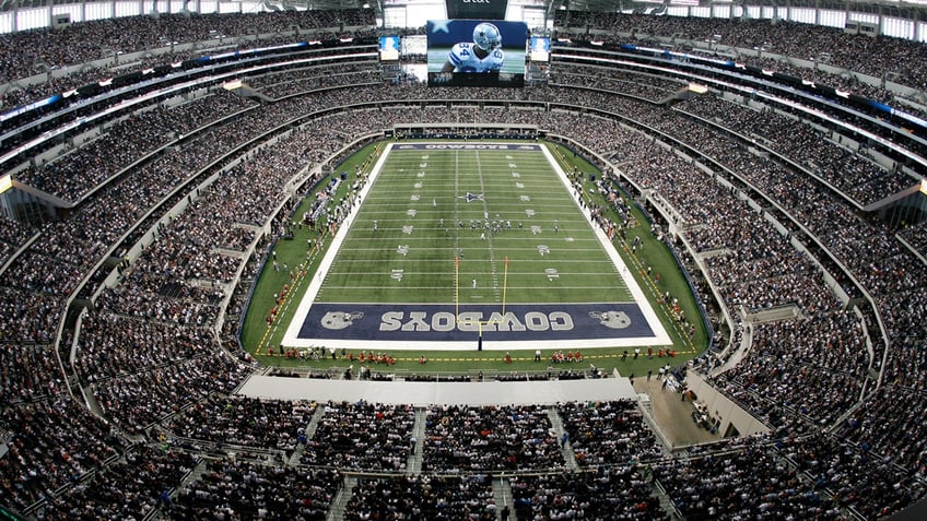 Dallas Cowboys stadium 