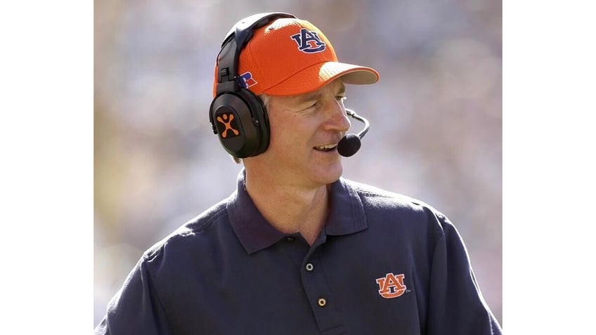 former football coach sen tommy tuberville rips growing influence of money in college sports wants changes