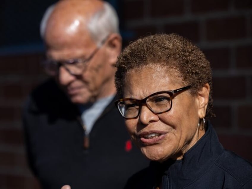 Pacific Palisades, CA - January 27: Los Angeles Mayor Karen Bass, right, and her disaster