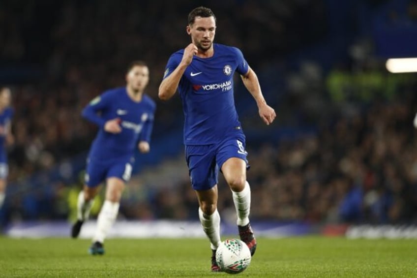 former leicester and chelsea midfielder drinkwater retires