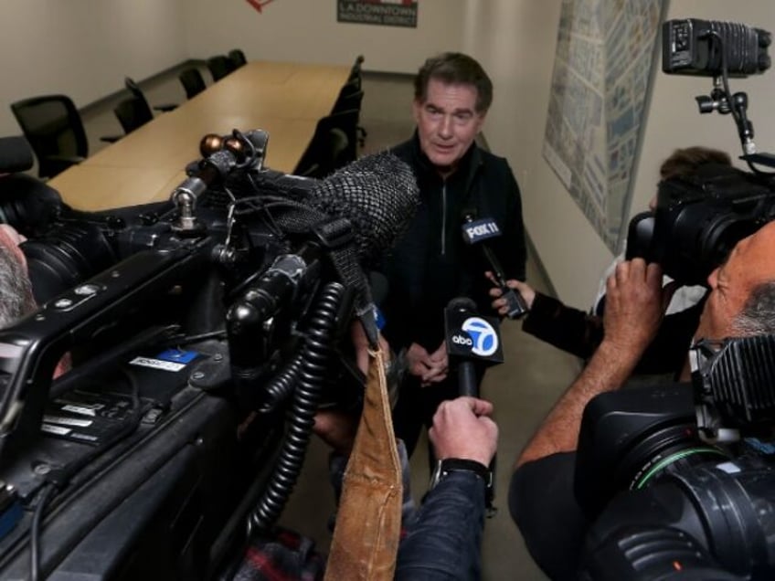 Los Angeles, CA - News cameras focus on Dodgers legend Steve Garvey during a visit to the Downtown Center Business Improvement District offices in Los Angeles on Thursday afternoon, Jan. 11, 2024. Garvey is campaigning to represent California in the United States Senate, an office that formerly was held by …