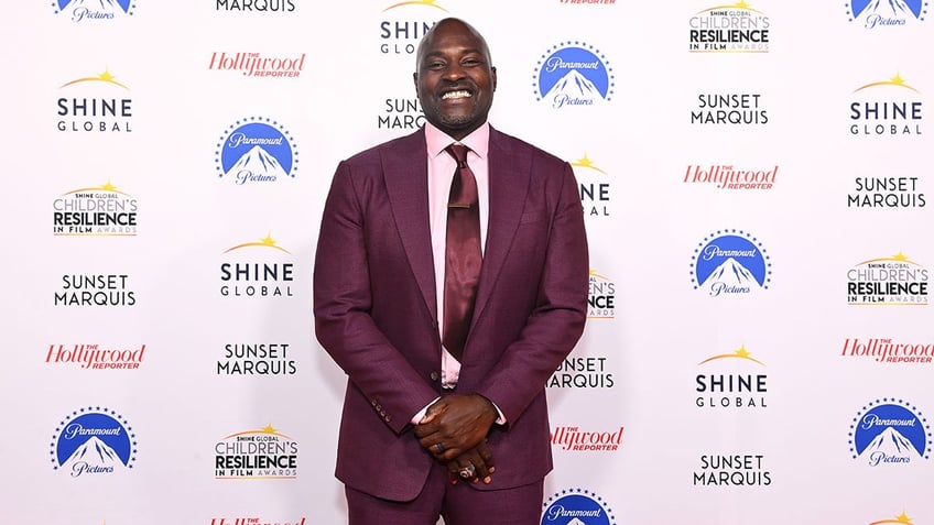 former nfl defensive end marcellus wiley accused of raping columbia student while attending in 1994 report