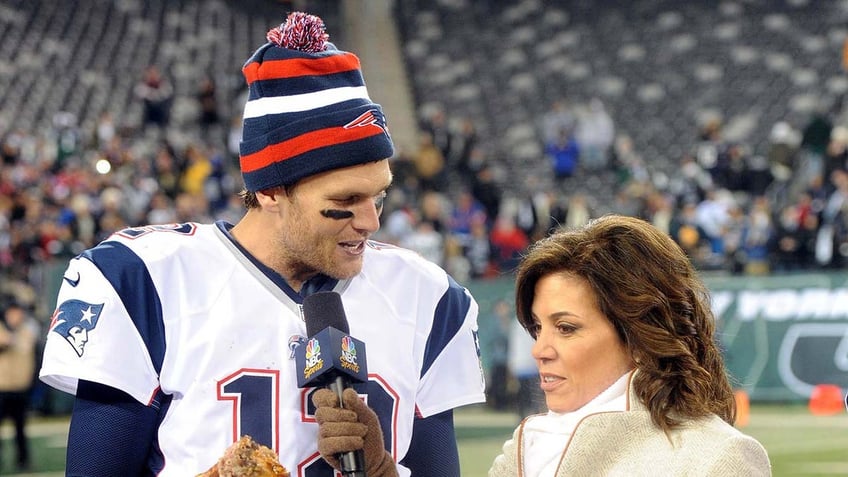 Michele Tafoya interviews Tom Brady 