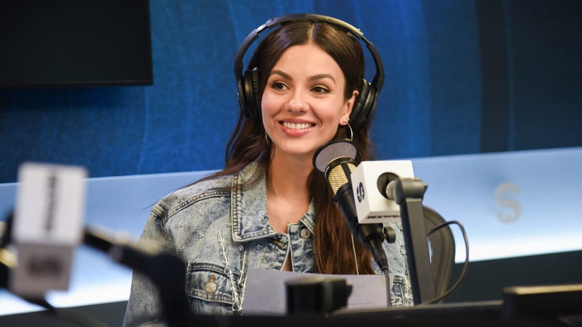 victoria justice on radio show