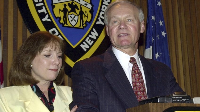 former nypd commissioner howard safir who led historic decrease in crime dead at 81