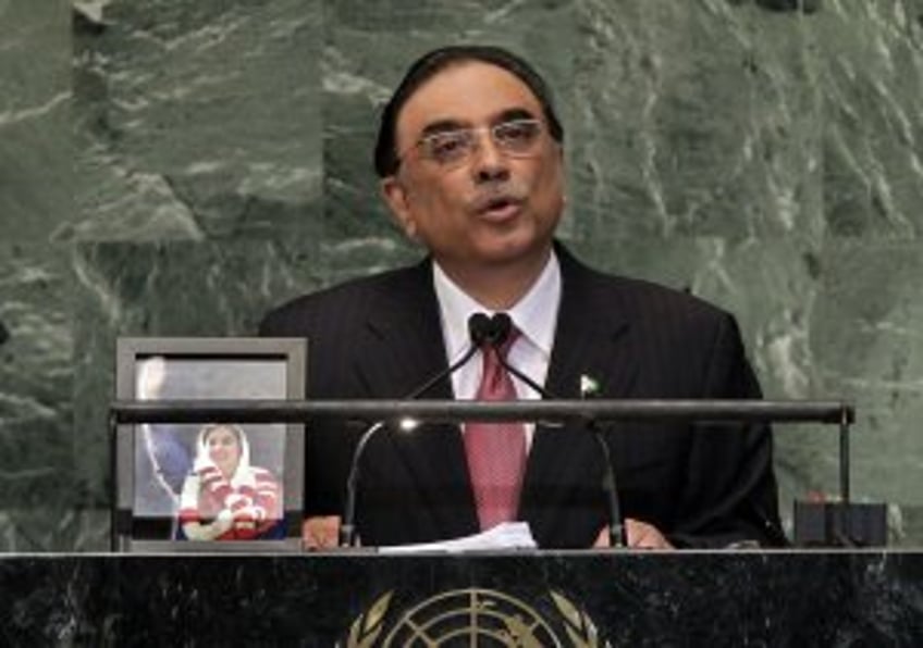 Former Pakistani President Asif Zardari elected to historic second term