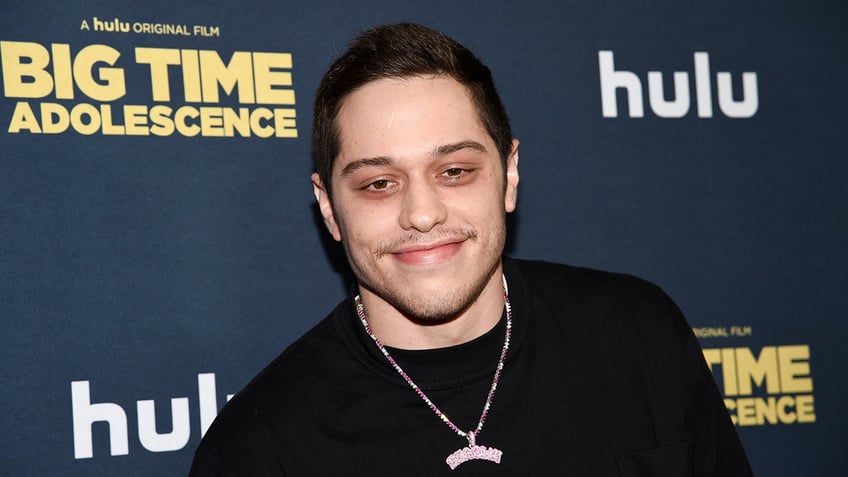 Pete Davidson smiling