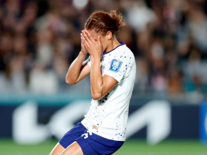 former soccer star blasts uswnt for passionless uninspiring play