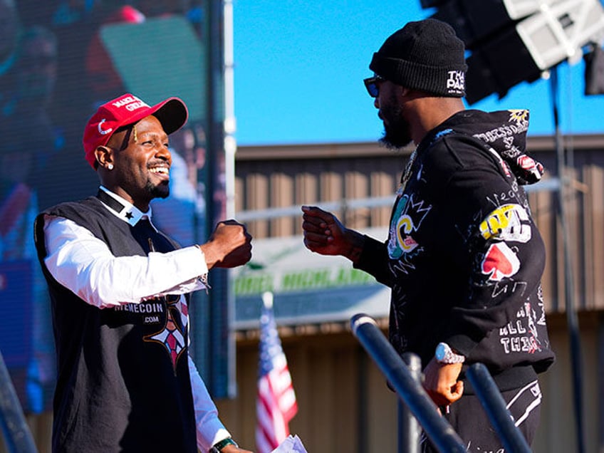 Former Pittsburgh Steelers Antonio Brown, left, and Le'Veon Bell, arrive before Republican