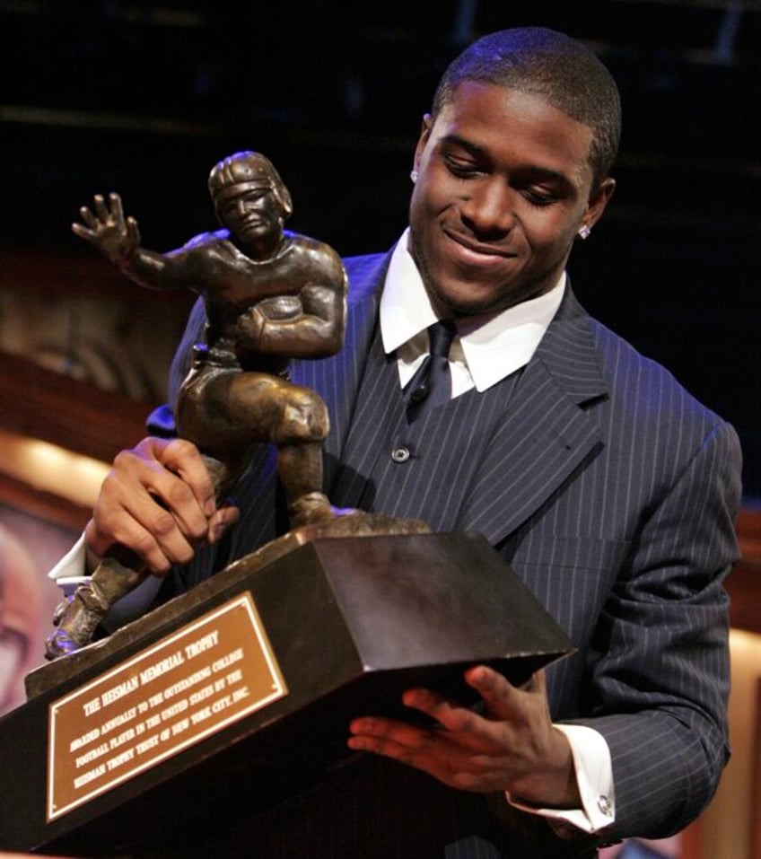 former usc star reggie bush plans defamation lawsuit against ncaa