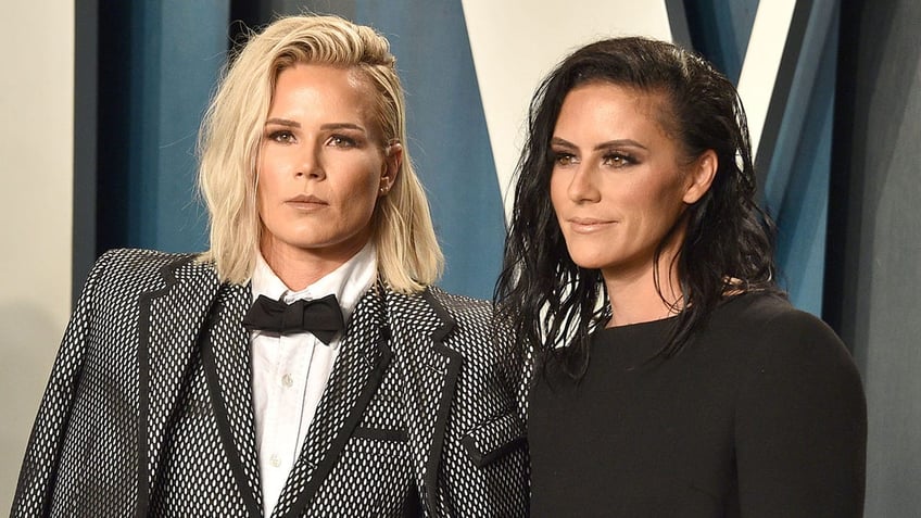 former uswnt star ashlyn harris denies cheating on ex wife pushes back on social media vitriol