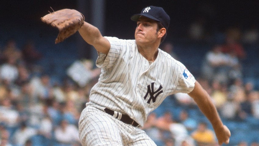 Fritz Peterson on the mound