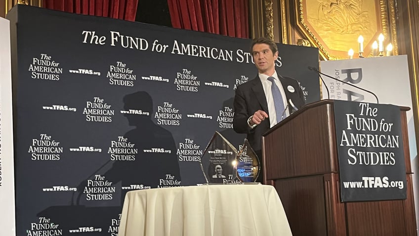 fox news benjamin hall spotlights the importance of journalism during touching speech