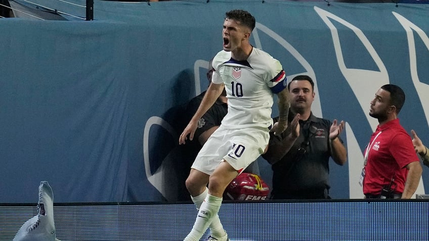 Christian Pulisic celebrating