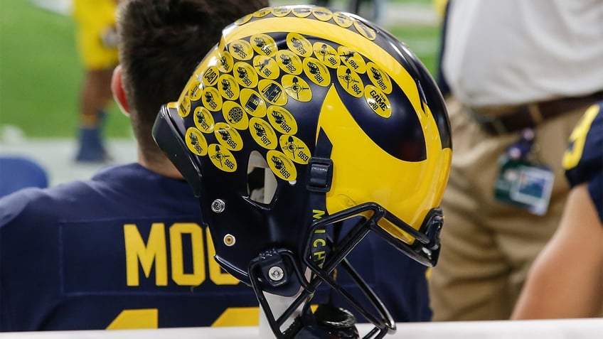 fox sports tim brando gives thoughts on michigan sign stealing scandal medias manipulation