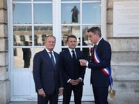 France, Poland sign treaty with mutual defence pledge