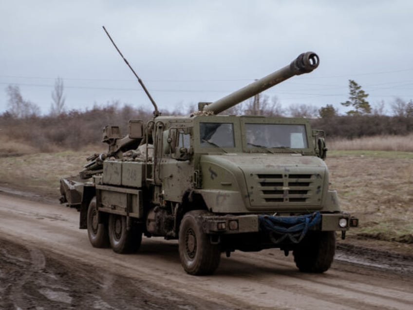 AVDIIVKA, UKRAINE - DECEMBER 4: French CAESAR Mk1, 155mm truck-mounted howitzer passing Novoselivka Persha as military mobility continues in Avdiivka, Ukraine on December 4, 2023. (Photo by Andre Luis Alves/Anadolu via Getty Images)