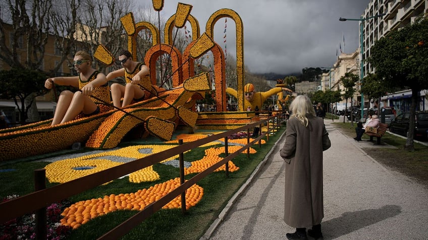 Lemon festival float