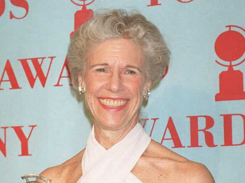 frances sternhagen tony award winning er sex and the city actor dies at 93