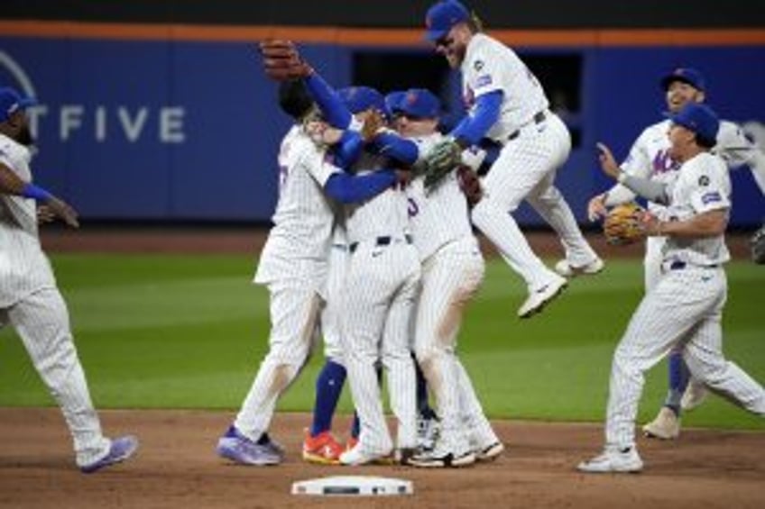 Francisco Lindor leads N.Y. Mets into NLCS with grand slam vs. Philadelphia Phillies