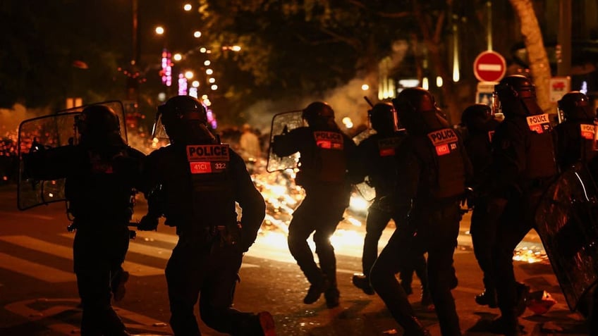 French police reacting to fire