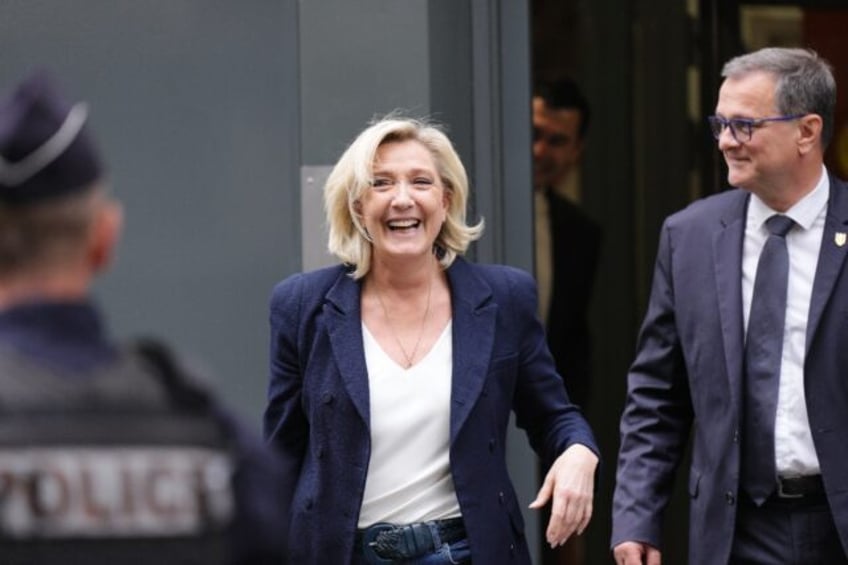 Le Pen insisted that the RN could still win an absolute majority