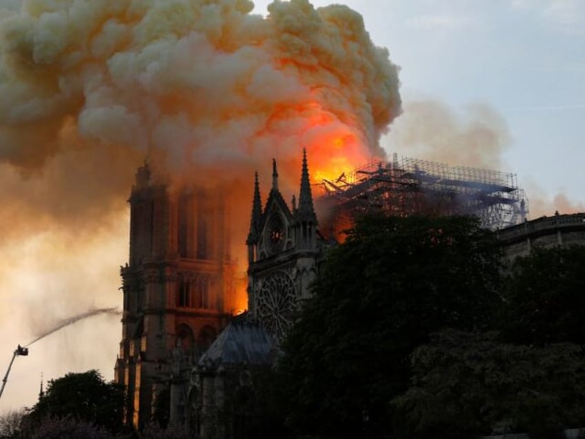 french government ignored notre dame fire warnings and has learned nothing since decries historian