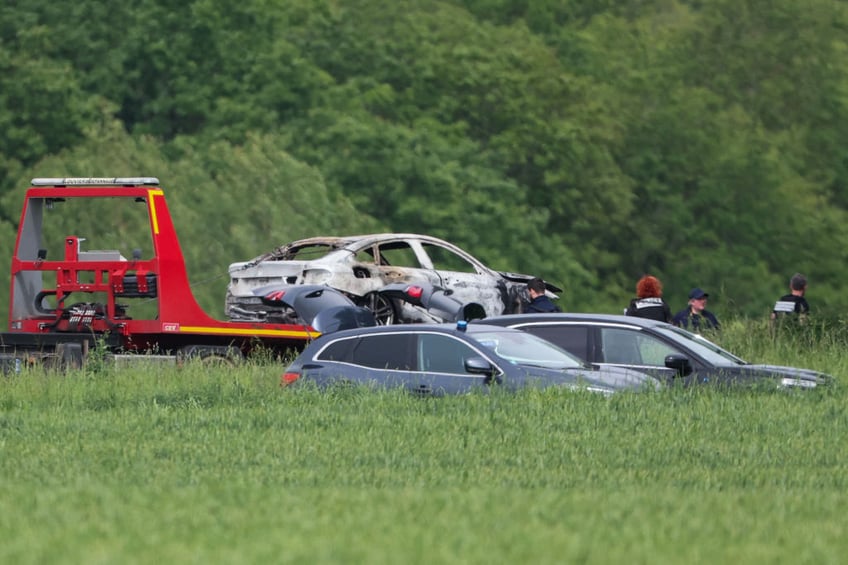 french prison guards killed in ambush convict mohamed amra escapes with gunmen