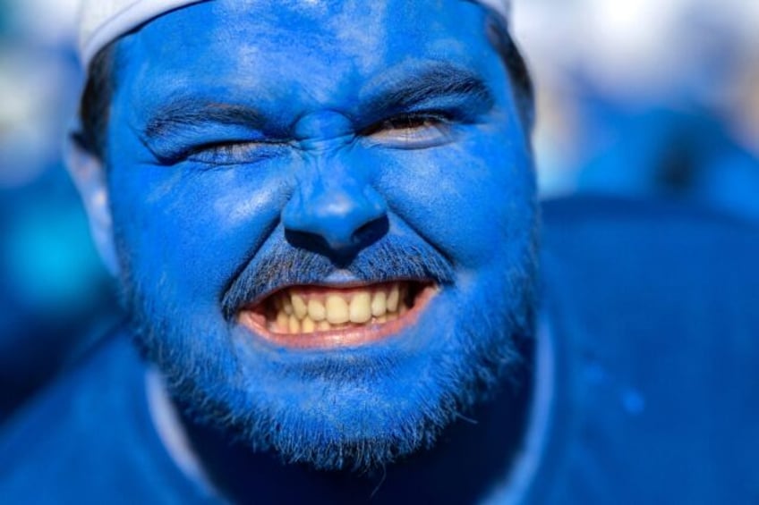 A French smurf on the way to a new world record