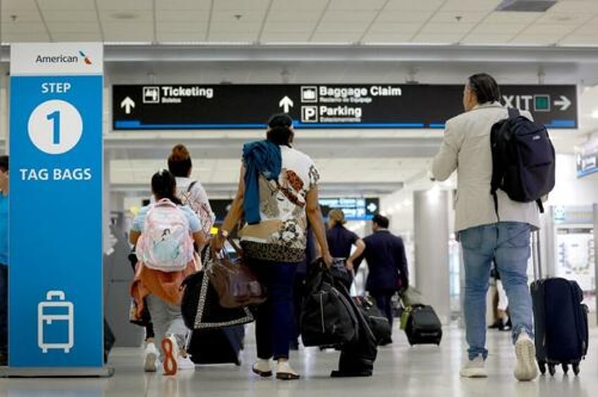 friday airline travel sets record for passenger screenings tsa