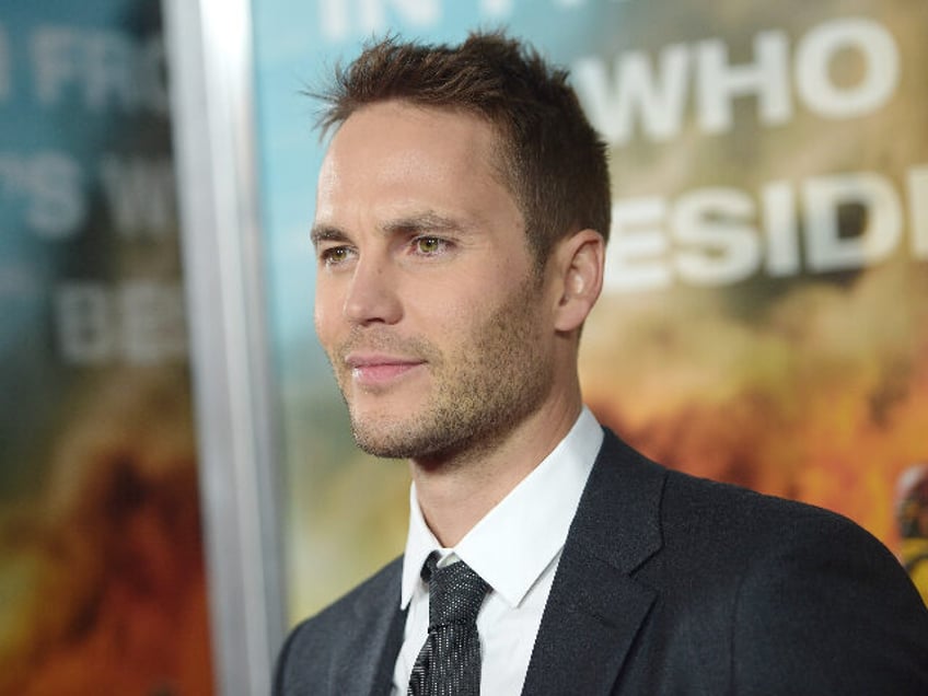 friday night lights star taylor kitsch moves to montana building sober recovery community for veterans la was never a great thing for me