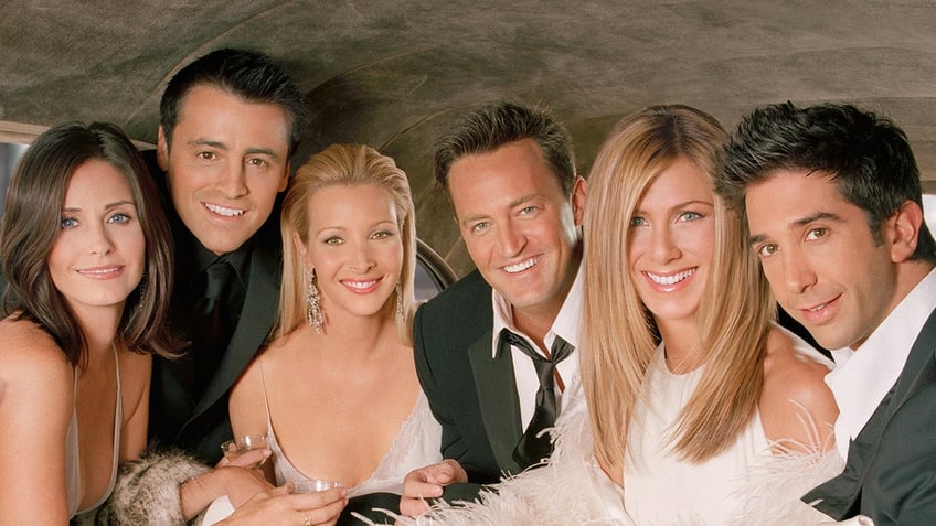 Courteney Cox, Matt LeBlanc, Lisa Kudrow, Matthew Perry, Jennifer Aniston and David Schwimmer star in Friends